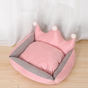  resistant crown dog bed