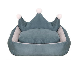  resistant crown dog bed